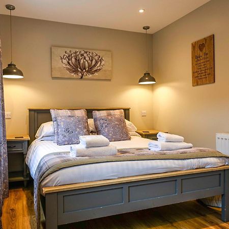 Bluebell Lodge 24 With Hot Tub Newton Stewart Esterno foto